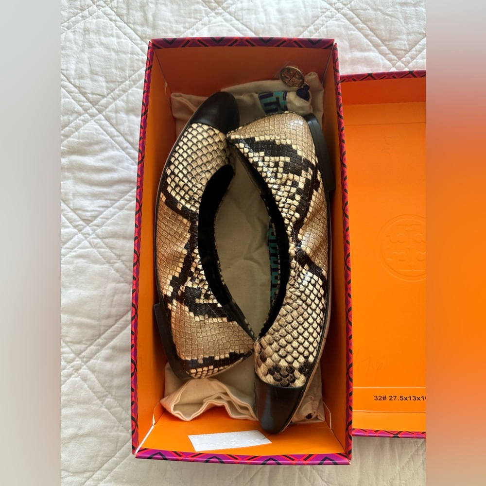 Tory Burch Elastic Ballet stamped snake printed